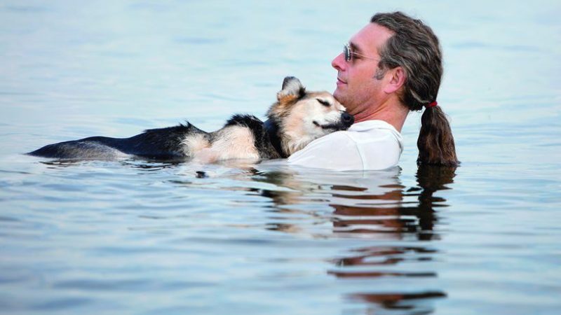 La felicidad de John Unger: Schoep, su perro